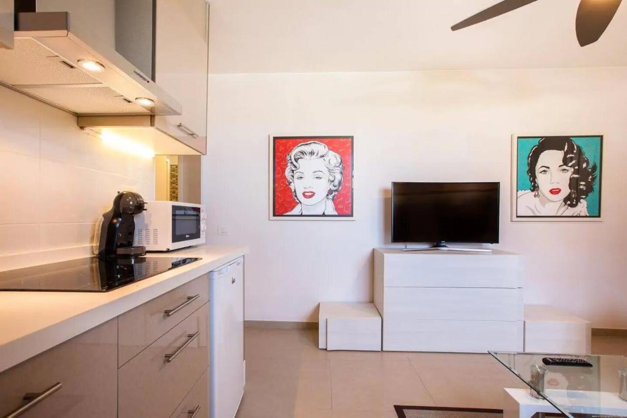 1 Bedroom Apartment For 4 People In Tenerife アデヘ エクステリア 写真